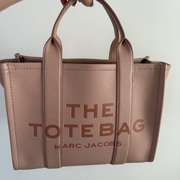 Marc Jacobs Medium Leather Tote - Picture 2 of 6